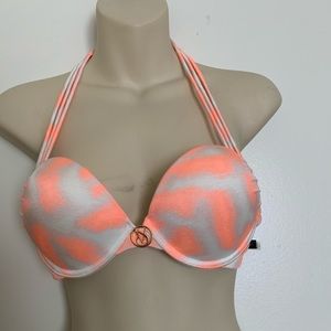 Gently use Victoria’s Secret bikini top